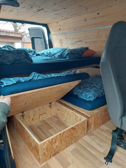 Obytný Ford Transit - 9