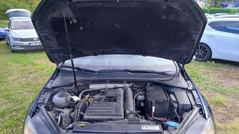 Volkswagen Golf 7 1.4 Tsi 103 KW COMFORTLINE TOP STAV 180tkm - 9