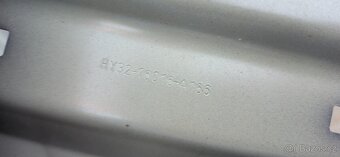Levy predni blatnik land rover discovery 5 L462 - 9
