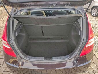 HYUNDAI i30 1.4i 16V 80KW,r.v. 2011,8xAIRBAG,CD,BC,SERVO. - 9