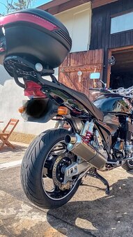 Suzuki GSX 1400 - 9