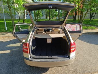 Prodám Škoda octavia 2 combi 1.6FSI AUTOMAT - 9