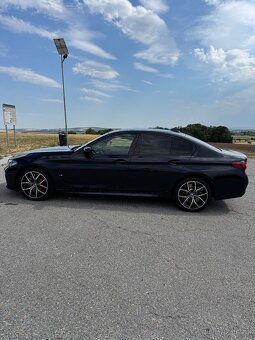 BMW 5 M,540D,xDrive,2022,78 tkm,DPH,LASER, plná výbava - 9