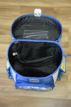 cestovní kufry,školní taška - 9