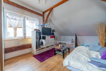 Rodinný dům (199 m²) se zahradou (692m²), Protivín - 9
