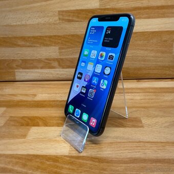 iPhone 11 64GB, černý (12 měsíců záruka) - 9