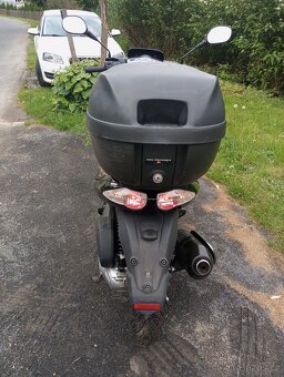 Aprilia sport city 300 - 9