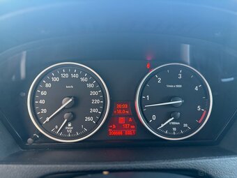 BMW X5 xDrive 30d TOP STAV - 9