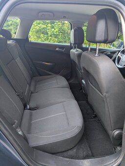Opel Astra J 1.4T - 9