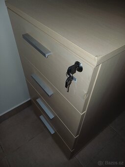 Kancelářská skříňka - 9