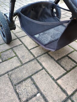 Kočárek Britax B-motion 4 + autosedačka zdarma - 9
