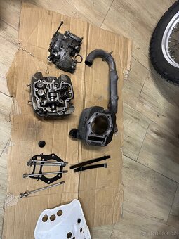 Suzuki DR 650 RSE , nová STK - 9