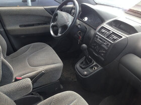 Mitsubishi Space Wagon 2,4GDi 110kW 1998 - díly - 9