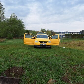 Prodám VW Fox 1,2 55 hp, jako nový - 9