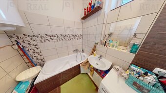 Dlouhodobý pronájem prostorného bytu 2+kk, 50,81 m², ul. ... - 9