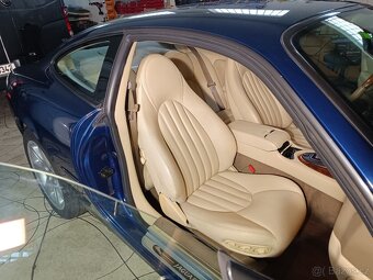 Jaguar XK8 - 9