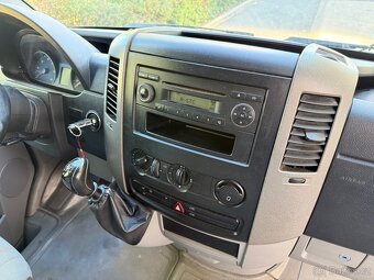 VW Crafter 2.5 tdi - 80 kw, tažné zařízení - 9