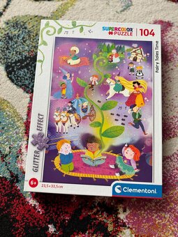 Hračky, lego, puzzle, knížky - 9