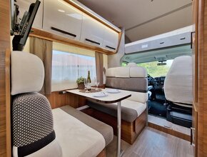 Prodám obytné auto s alkovnou Elnagh Baron 6+6, cena bez DPH - 9