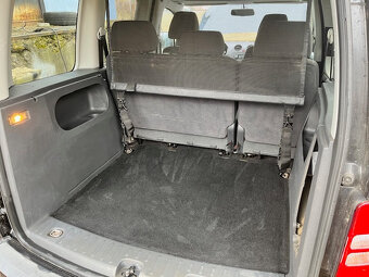 VW Caddy 1.6 Tdi černá metal - 9