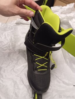 Kolečkové brusle Rollerblade vel. 42 - 9