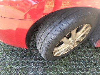 Hyundai i30 1.6crdi-85kw digiklima, servisované vozidlo - 9