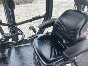 HAMM HD 130 vibrační válec - 9