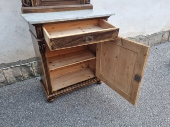 KRÁSNÁ STARÁ KOMODA SE ZRCADLEM - 9