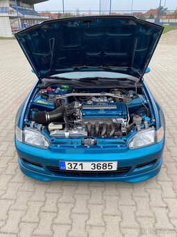 Honda Civic 1.8Vtec - 9