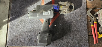 hydraulické lisovací kleště Viega - 9