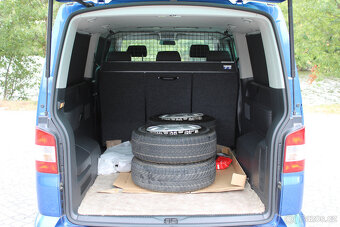 Volkswagen Caravelle 2.5 TDI L 96kW/ 96.120km / 1M / DPH /CZ - 9