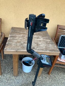 Detektor kovu Minelab Explorer SE profesional - 9