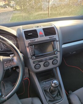 Volkswagen Golf V 1.9TDI Comfortline 77kw 3dv 2008 - 9
