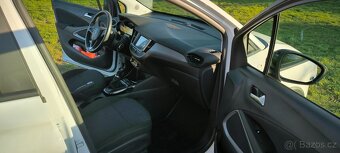 Opel Crossland 1.2 - 9