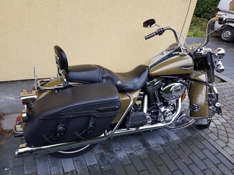 Harley-Davidson - 9
