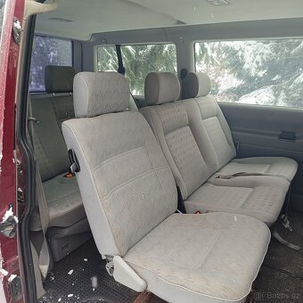 VW CARAVELLE 9 míst - 9
