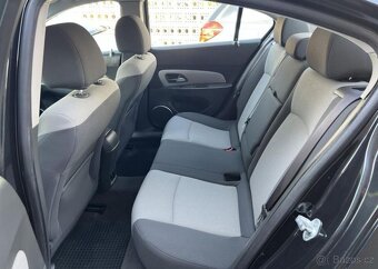 Chevrolet Cruze 1.6i 16v KOUPENO V ČR 1.MAJ. manuál 83 kw - 9