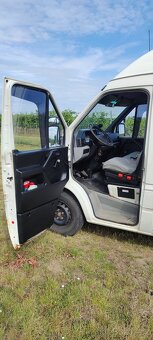 Volkswagen LT 35 2.5 TDI (66 kW), 6 míst - 9