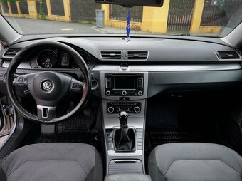 Volkswagen Passat B7 2012 - 9