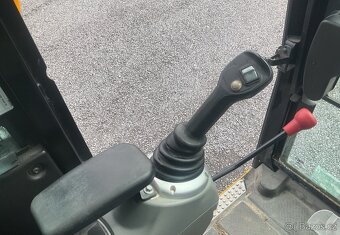 JCB 50 Z - zánovní rýpadlo 2. generace v TOP stavu - 9