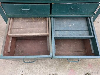 Pracovní dílenský stůl se svěrákem York - 9