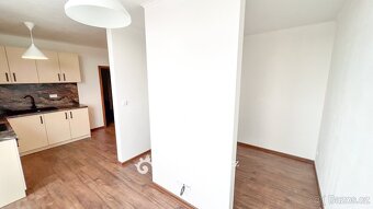 Pronájem bytu s garážovým stáním 1+1 41 m², Znojmo, ul. Kosm - 9