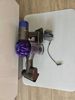 Prodám ruční AKU vysavač Dison - 9