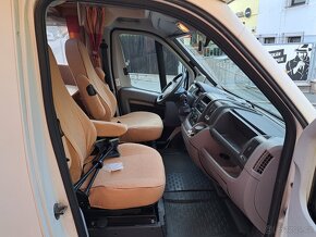 Prodám obytný automobil Carthago CHIC C-LINE 4.2F - 9