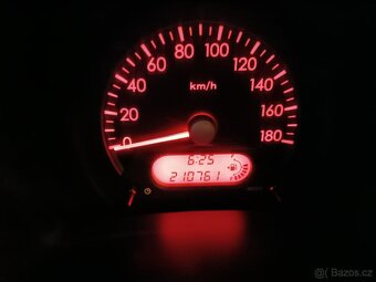 Prodám Suzuki Alto 1.0 50kw rv2009 - 9