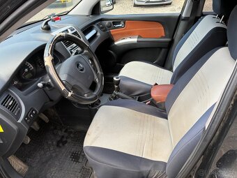 Kia Sportage 2.0 CRdi 82kw, 4x4 2005 - 9