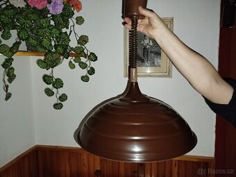 Dva lustry a stínidlo - 9