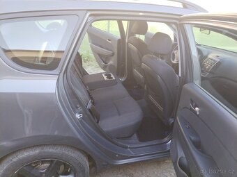 Hyundai i30 1.6 benzín 93KW-Koup.ČR,CEBIE,PO SERVISU - 9