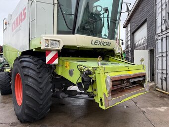 Claas Lexion 440 V660 - 9