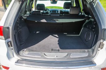 Jeep Grand Cherokee - 9